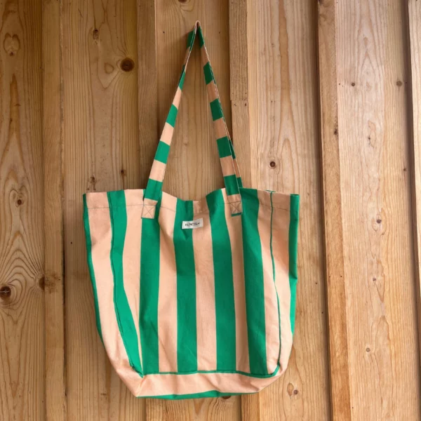 Grand sac à rayures vertes et pêches